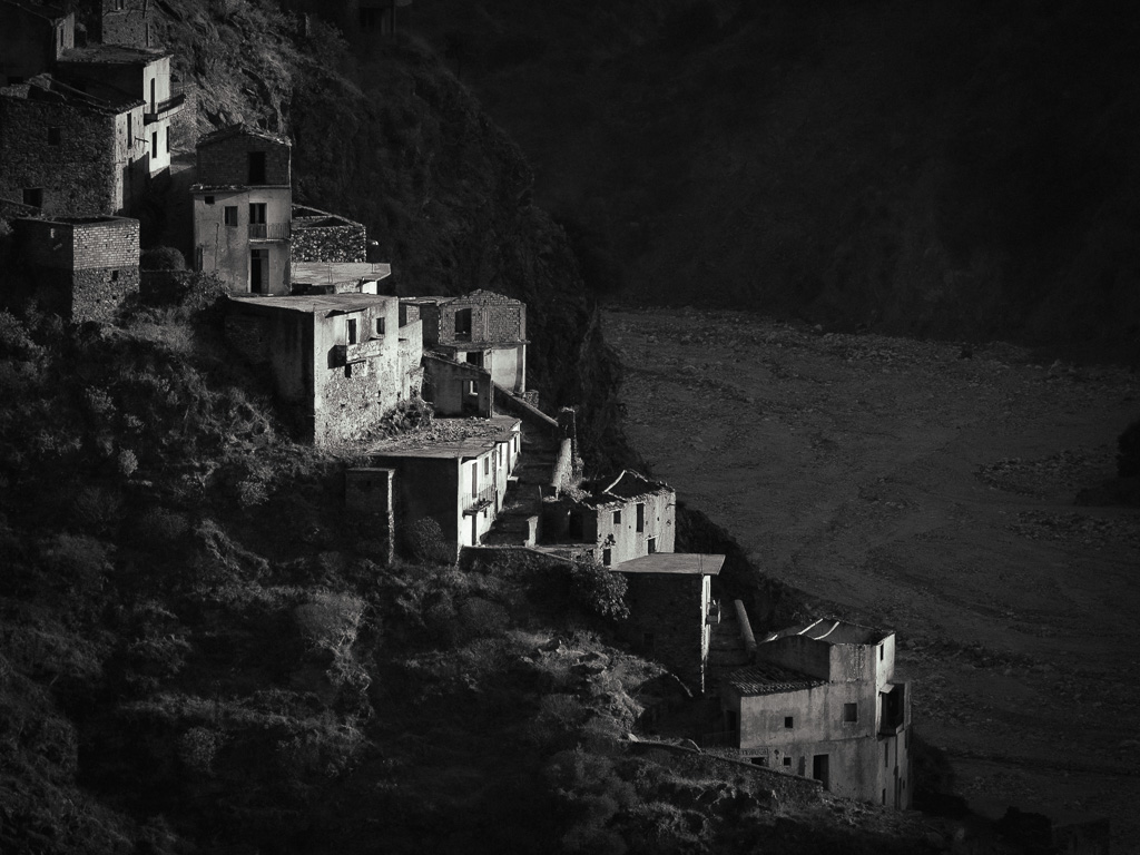 Roghudi Vecchio, Ghost Town, Calabria, Italia, Antonio Violi